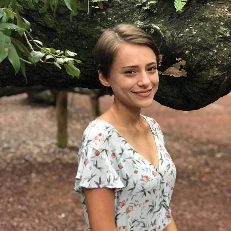 Abigail Perl — The Her Campus 22 Under 22 Most Inspiring College Women